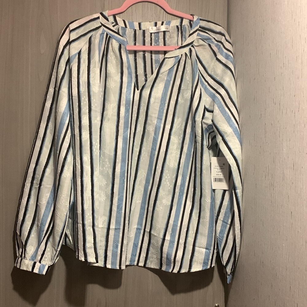NWT Striped Long Sleeve Lightweight Swiss Dot Women's Top - Picture 9 of 11